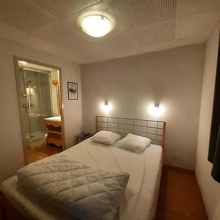 Florence - 3 Pieces Pour 8 Personnes Mae-6511 Daire